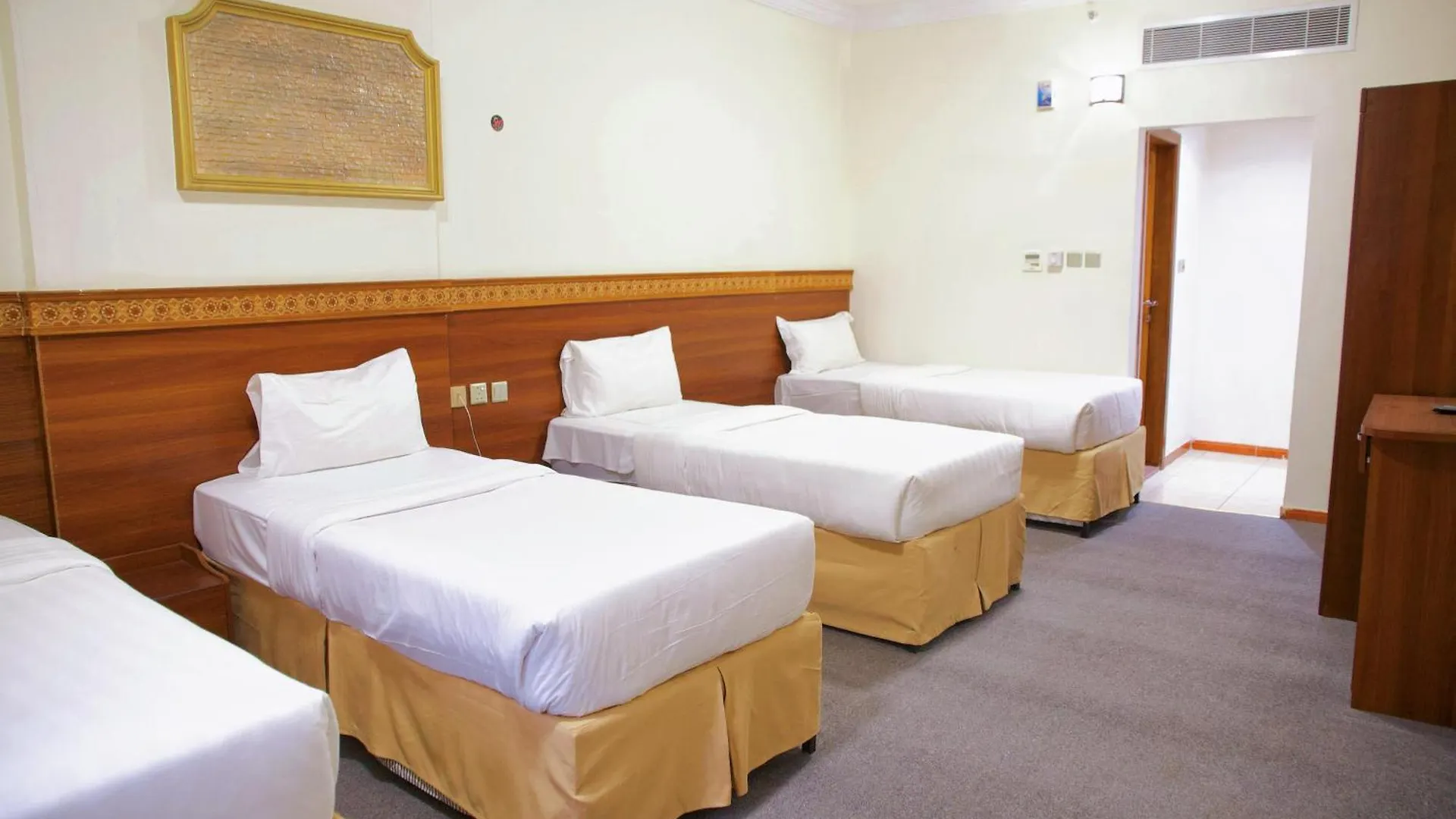 ابراج البهاء والحسن توصيل للحرم Hotel Mecca